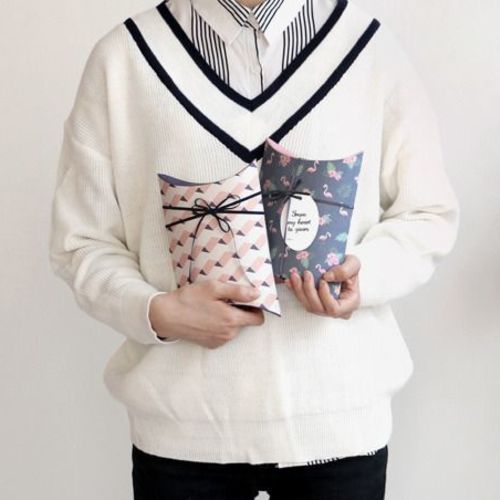 Iconic Pattern Pillow Box - Image 32