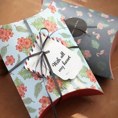 Iconic Pattern Pillow Box