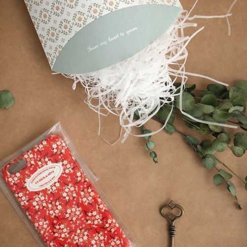 Iconic Pattern Pillow Box - Image 30