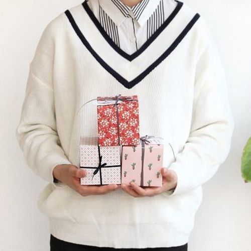 Iconic Pattern Gift Box - Image 32