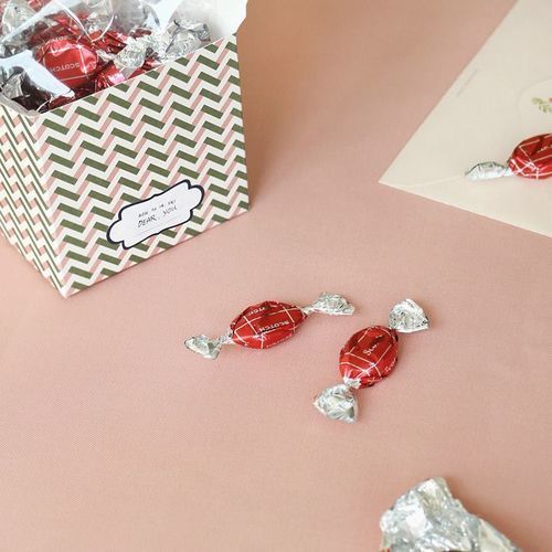 Iconic Pattern Gift Box - Image 27