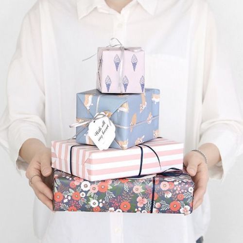 Iconic Gift Wrapping Paper Set v2 - Image 29