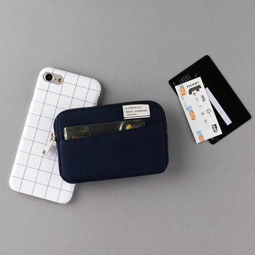 A Low Hill Basic Card Pouch - Image 15