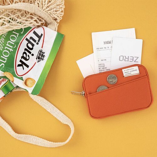 A Low Hill Basic Card Pouch - Image 11