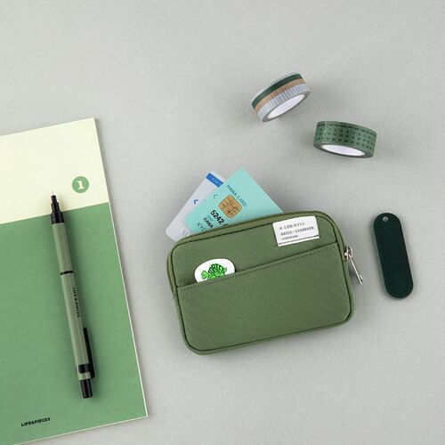 A Low Hill Basic Card Pouch - Image 16