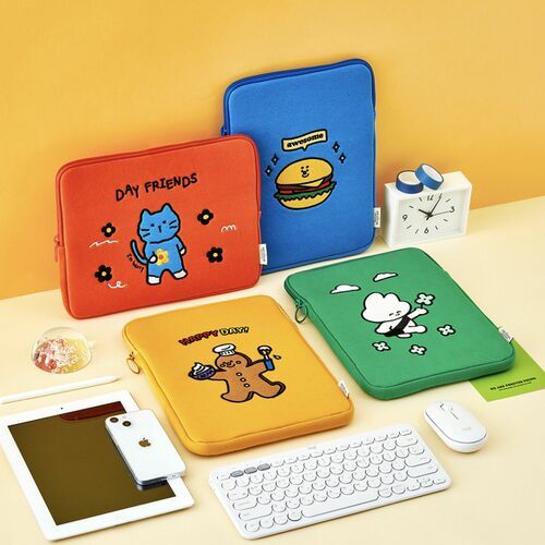 Ardium 11 in. Tablet Pouch