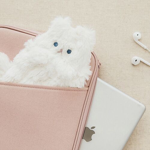 Piyo Cat Fur Zipper Clutch - Image 5